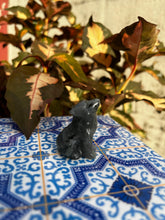Load image into Gallery viewer, Labradorite Carved Wolf